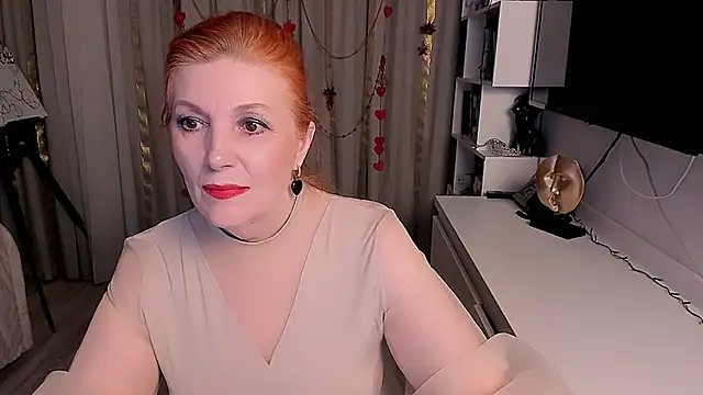 Snapshot of Fire-Fox-One chatting on February 4, 2025, 12:40 am Fire-Fox-One online show from February 4, 2025, 12:40 am