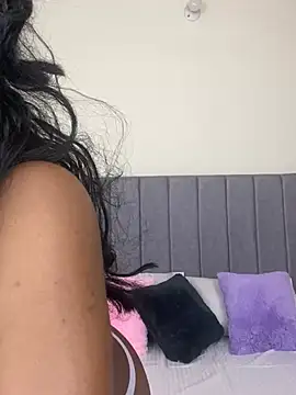 Snapshot of Zizi-campbel chatting on January 23, 2025, 2:50 pm Zizi-campbel online show from January 23, 2025, 2:50 pm