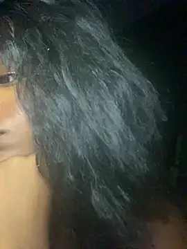 Snapshot of Zizi-campbel chatting on February 3, 2025, 3:31 am Zizi-campbel online show from February 3, 2025, 3:31 am