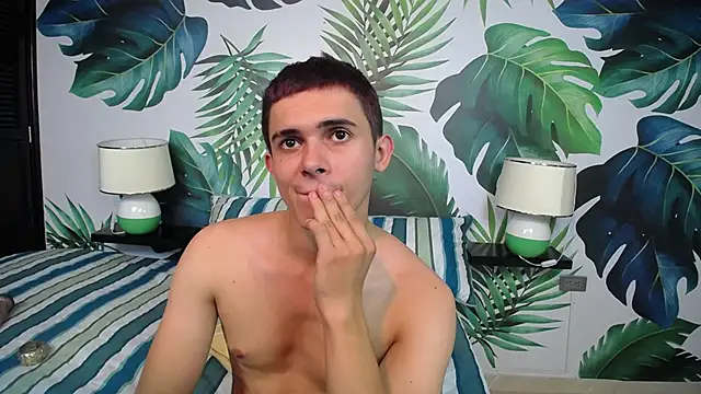 Snapshot of Gurvinder_1 chatting on January 18, 2025, 11:00 pm Gurvinder 1 online show from January 18, 2025, 11:00 pm