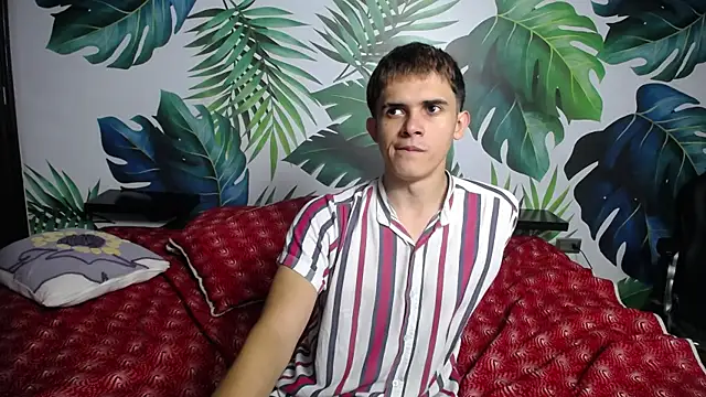 Snapshot of Gurvinder_1 chatting on March 12, 2025, 3:29 pm Gurvinder 1 online show from March 12, 2025, 3:29 pm