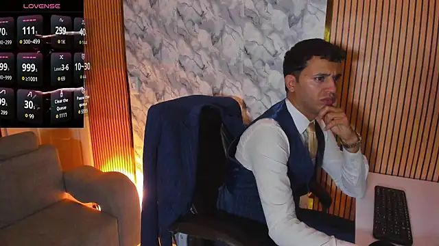 Hideintheoffice online show from October 11, 2025, 11:47 pm