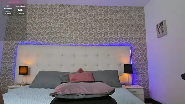 Snapshot of Camillesanto chatting on January 8, 2026, 5:10 am Camillesanto online show from January 8, 2026, 5:10 am