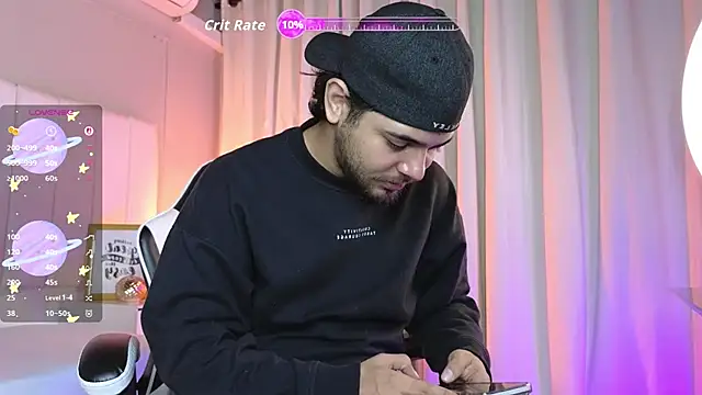 Snapshot of Samir_bear chatting on February 3, 2026, 12:43 pm Samir bear online show from February 3, 2026, 12:43 pm