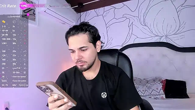 Snapshot of Samir_bear chatting on March 12, 2026, 12:55 pm Samir bear online show from March 12, 2026, 12:55 pm