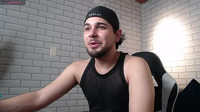 Snapshot of Samir_bear chatting on March 13, 2026, 1:45 am Samir bear online show from March 13, 2026, 1:45 am