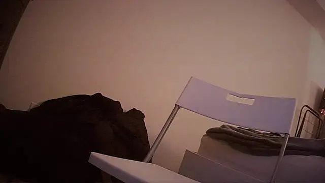 Snapshot of teek1234_1 chatting on December 20, 2024, 4:31 am teek1234 1 online show from December 20, 2024, 4:31 am