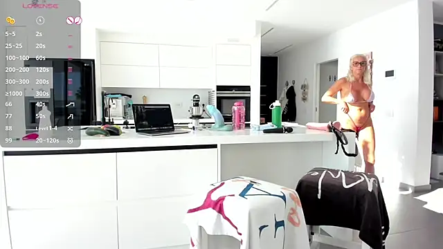 Snapshot of gaiaontop chatting on November 29, 2025, 2:42 pm gaiaontop online show from November 29, 2025, 2:42 pm