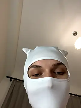 Nikki Hoee online show from November 9, 2025, 9:24 pm