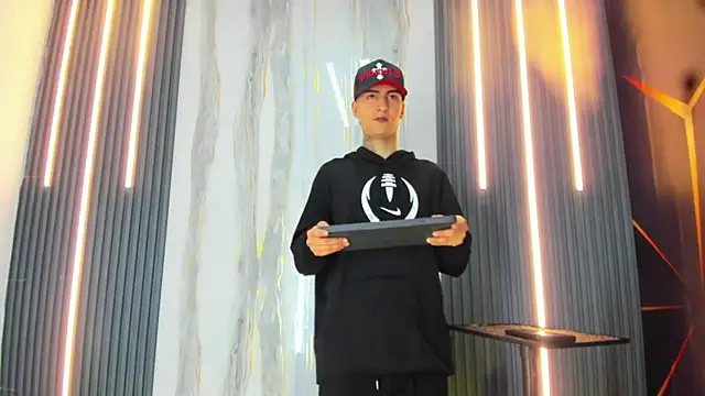 Snapshot of Angel_xxx chatting on March 31, 2026, 4:24 am Angel xxx online show from March 31, 2026, 4:24 am