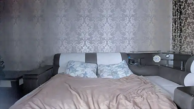 Agnes Allenn online show from October 23, 2025, 11:20 am