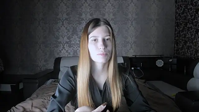 Agnes Allenn online show from November 4, 2025, 8:35 am