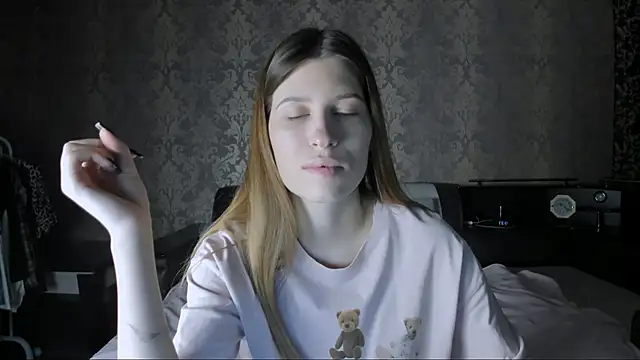 Agnes Allenn online show from November 14, 2025, 10:36 am