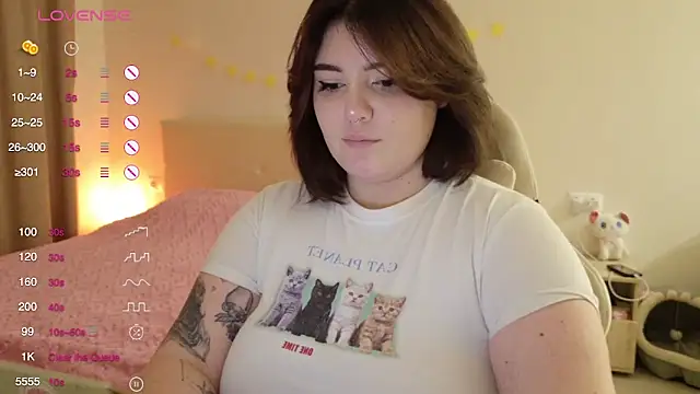 Snapshot of YumiYammy chatting on January 16, 2026, 9:19 pm YumiYammy online show from January 16, 2026, 9:19 pm