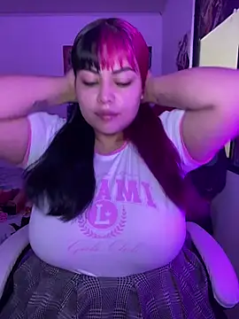 Snapshot of Pinky-Flower chatting on January 25, 2025, 7:39 pm Pinky-Flower online show from January 25, 2025, 7:39 pm