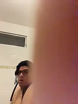 NikkelSofia online show from March 29, 2026, 8:36 am