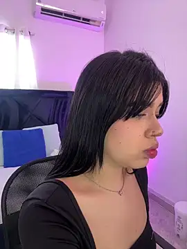 Snapshot of Lily_Woodz chatting on May 12, 2026, 7:11 pm Lily Woodz online show from May 12, 2026, 7:11 pm
