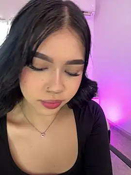 Snapshot of Lily_Woodz chatting on May 17, 2026, 2:46 pm Lily Woodz online show from May 17, 2026, 2:46 pm
