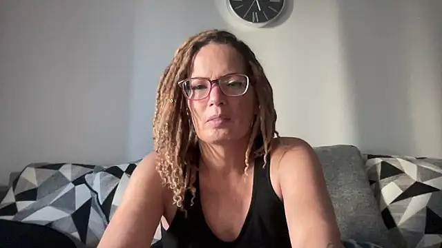 skarfos1babe69 online show from December 29, 2024, 10:03 pm