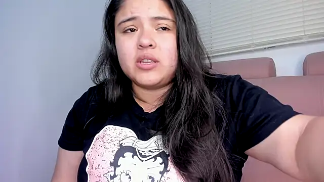 lizzie c online show from October 24, 2025, 1:46 am