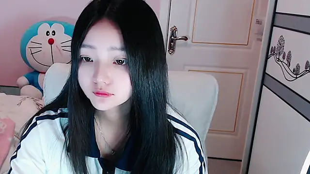 xiao-xiao-D online show from March 5, 2025, 3:07 pm