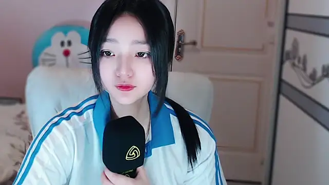 xiao-xiao-D online show from March 11, 2025, 3:23 pm