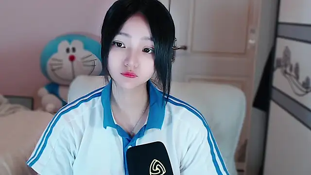 xiao-xiao-D online show from March 13, 2025, 11:19 am