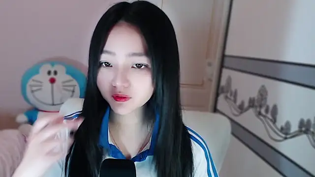 xiao-xiao-D online show from March 20, 2025, 5:13 am