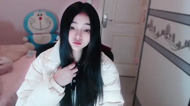 xiao-xiao-D online show from November 3, 2025, 8:48 am