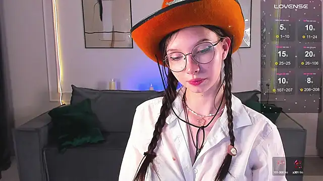 Snapshot of mari_nettt chatting on January 18, 2025, 10:39 pm mari nettt online show from January 18, 2025, 10:39 pm