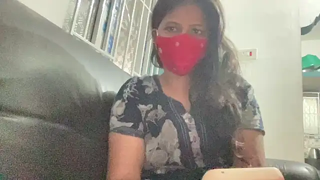 Tamil Sanjana  online show from February 3, 2026, 1:26 am