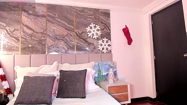 Snapshot of Sienna_Blake_ chatting on December 3, 2025, 7:34 pm Sienna Blake online show from December 3, 2025, 7:34 pm