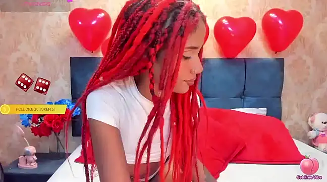 Snapshot of CintiaWalker chatting on February 1, 2025, 12:37 pm CintiaWalker online show from February 1, 2025, 12:37 pm