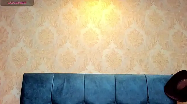 Snapshot of CintiaWalker chatting on February 20, 2025, 12:36 pm CintiaWalker online show from February 20, 2025, 12:36 pm