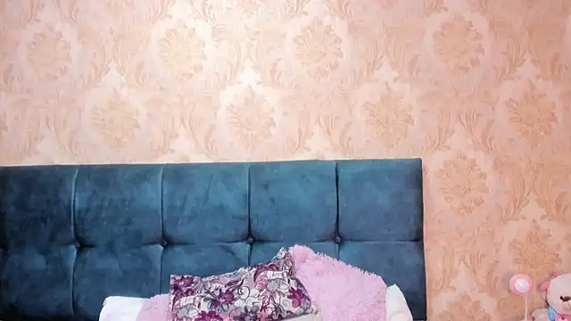 Snapshot of CintiaWalker chatting on September 28, 2025, 12:32 pm CintiaWalker online show from September 28, 2025, 12:32 pm