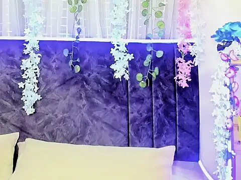 Snapshot of CintiaWalker chatting on November 2, 2025, 12:40 pm CintiaWalker online show from November 2, 2025, 12:40 pm