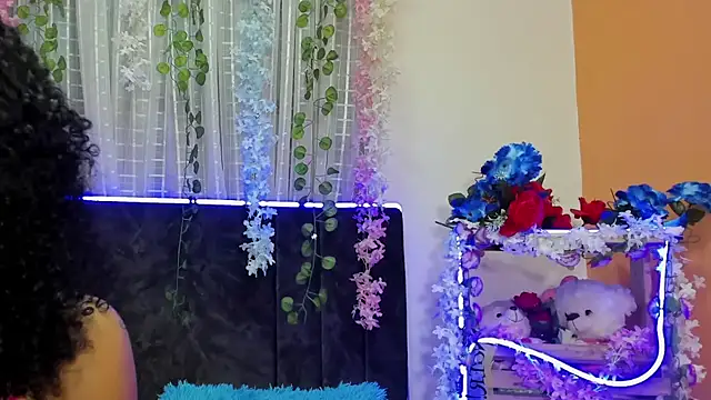 Snapshot of CintiaWalker chatting on November 12, 2025, 12:27 pm CintiaWalker online show from November 12, 2025, 12:27 pm