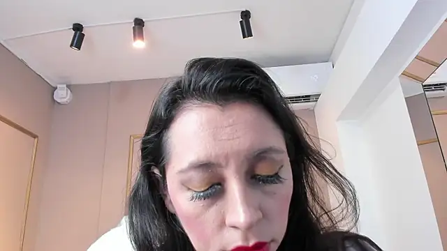 Snapshot of PerlaPreciosa chatting on November 8, 2025, 4:01 am PerlaPreciosa online show from November 8, 2025, 4:01 am