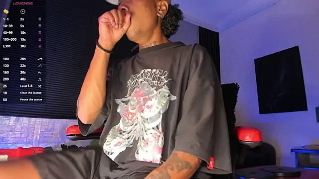 Snapshot of JhonyMiller_ chatting on January 9, 2026, 8:10 pm JhonyMiller online show from January 9, 2026, 8:10 pm