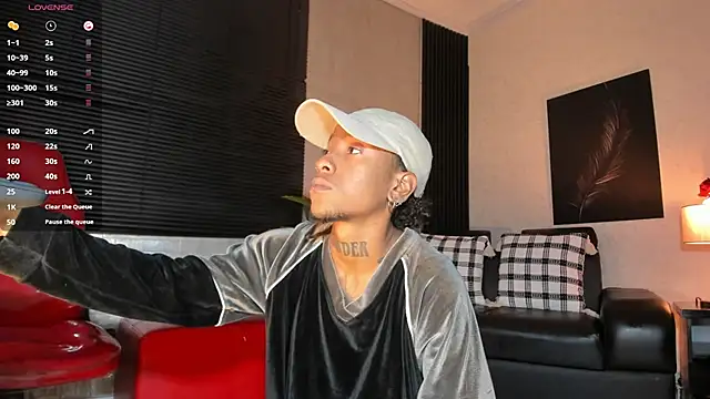 Snapshot of JhonyMiller_ chatting on February 25, 2026, 8:29 pm JhonyMiller online show from February 25, 2026, 8:29 pm