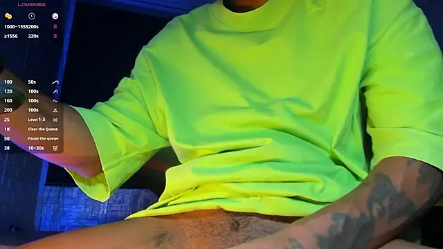 JhonyMiller  online show from April 18, 2026, 8:20 pm