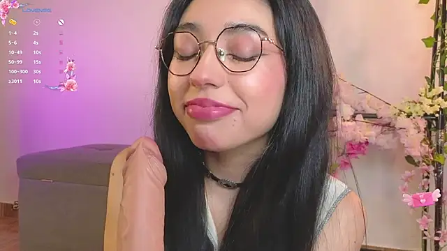 Snapshot of Sweet_Nyx chatting on September 30, 2025, 9:53 pm Sweet Nyx online show from September 30, 2025, 9:53 pm