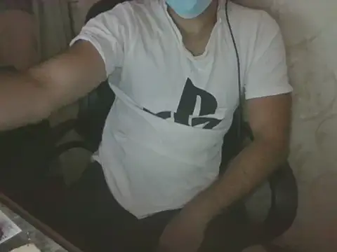 FriendlyOtter online show from April 30, 2026, 10:58 pm
