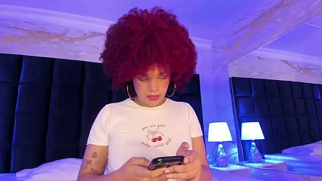 loladupont online show from February 12, 2026, 3:12 am