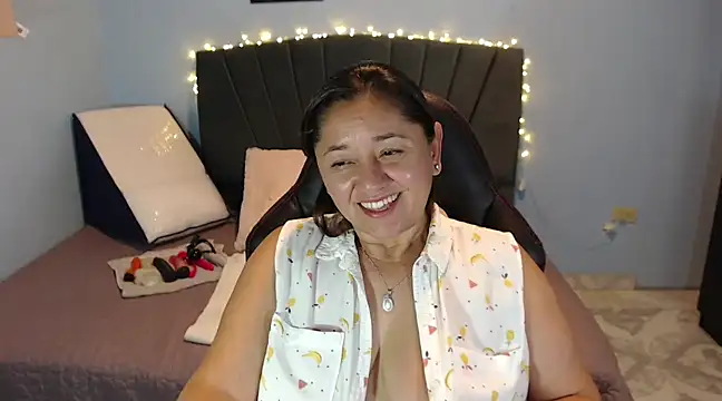 AngelRouss online show from January 27, 2025, 9:55 pm