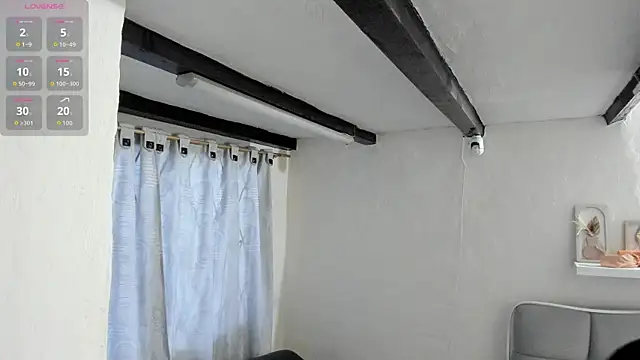 Snapshot of Chlooe_Zoe chatting on November 9, 2025, 11:19 am Chlooe Zoe online show from November 9, 2025, 11:19 am