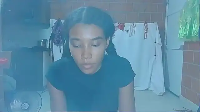 kattyandericc online show from October 29, 2025, 3:20 am