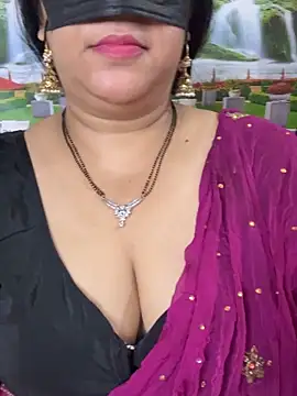Snapshot of FlatVincy4 chatting on September 25, 2025, 7:23 am FlatVincy4 online show from September 25, 2025, 7:23 am