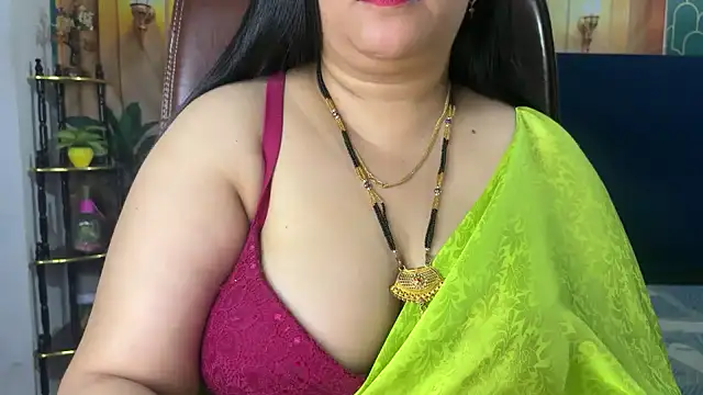 Snapshot of FlatVincy4 chatting on March 10, 2026, 4:17 am FlatVincy4 online show from March 10, 2026, 4:17 am