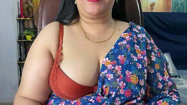 Snapshot of FlatVincy4 chatting on March 17, 2026, 7:01 am FlatVincy4 online show from March 17, 2026, 7:01 am